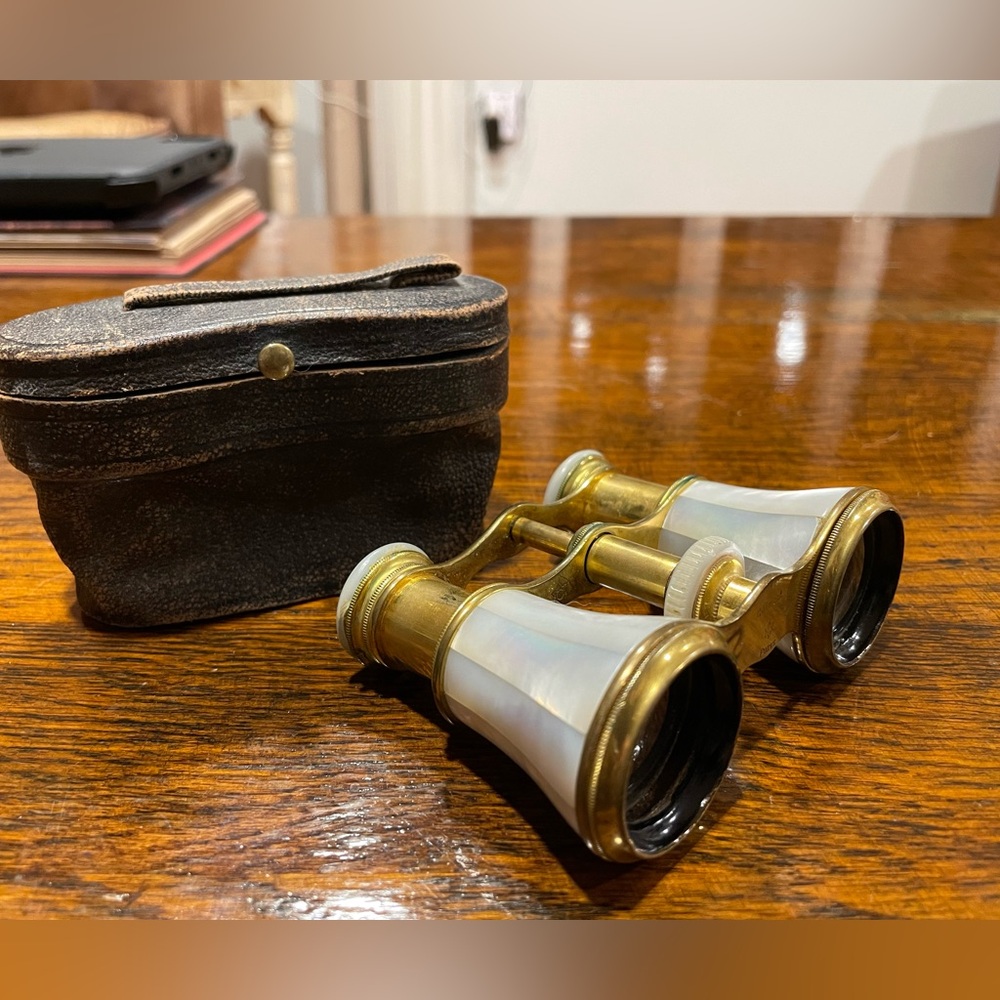 Antique French Opera Mother of Pearl glasses/binoculars